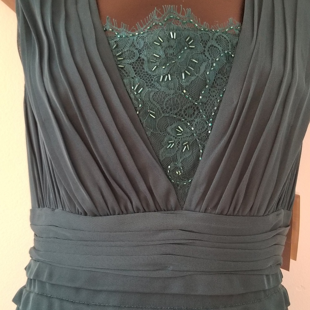 Lilana - Picture 2 of 2